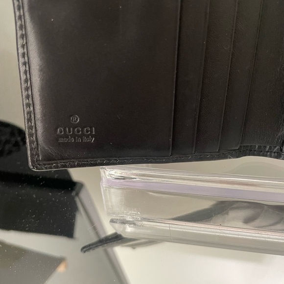 Vintagr Gucci GUCCISSIMA GG Leather featuring Silver buckle  bifold Wallet - Picture 2 of 7